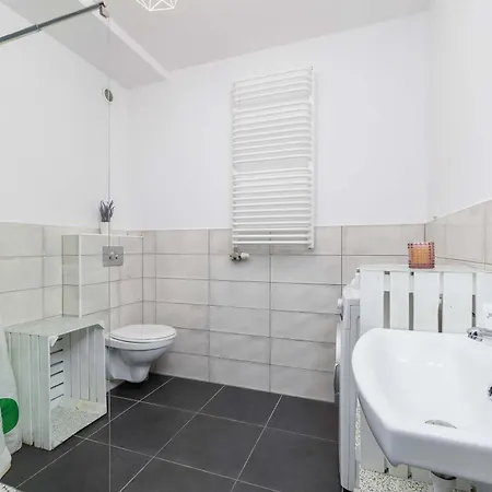 Apartamento Bright Podgorze Cracow By Renters *
